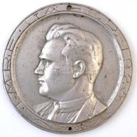 1925. &quot;Imre Tábor 1925&quot; fém plakett (173mm) T:2 ly.