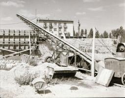 cca 1968 Kecskemét, 13 db vintage negatív Medgyesi László (?-?) kecskeméti fotóművész hagyatékából, ...