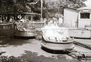 1963 Budapesti vidámpark, 14 db szabadon felhasználható vintage negatív, 24x36 mm