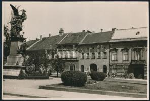 cca 1940-1950 Budapesti városképek, eseményfotók, 4 db vintage fotó, jelzett, feliratozott képek, 13...