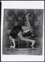 cca 1938 Mozgásművészeti gyakorlatok a kártya asztalon, Szöllősy Kálmán hagyatékában fellelt 4 db vi...