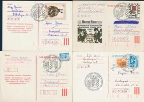 12 db MODERN sakklevelezőlap, az 1982-es Építők Sakk-levelezési Vegyes Mestervesenyének résztvevőinek lapjaival / 12 MODERN chess postcards from a Hungarian chess competition