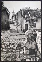 1976 Bordás Ferenc: Baja, feliratozott vintage fotóművészeti alkotás, kasírozva, 26,5x39 cm