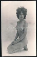 cca 1972 Szolidan erotikus fényképek, 13 db vintage fotó, 9x14 cm / 13 erotic photos, 9x14 cm