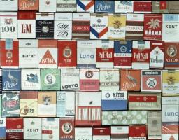 1962 Dohánytermékek reklám felvételei, 13 db szabadon felhasználható vintage negatív, 6x7 cm