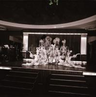 1973 Budapest, a Moulin Rouge társulatáról készült felvételsorozat, 13 db szabadon felhasználható vi...