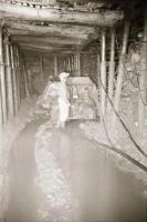 1981 A Bakonyi Bauxit bányában készült felvételsorozat, 20 db szabadon felhasználható vintage negatí...