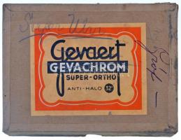 cca 1930 Eger, Foto-GRÁF műterem felvételei katonákról, többen kitüntetéseket viselnek, 9x12 cm és 1...