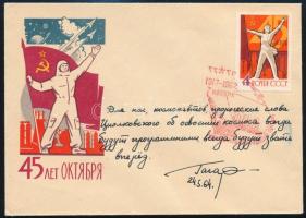Jurij Alekszejevics Gagarin (1934-1968) szovjet űrhajós saját kézzel írt sorai és aláírása emlékborítékon /  Autograph words (a famous quote) of Yuriy Alekseyevich Gagarin (1934-1968) Soviet astronaut with his signature, on envelope