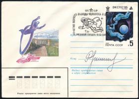 Nyikolaj Rukavisnyikov (1932-2002) szovjet űrhajós aláírása emlékborítékon /  Signature of Nikolay Rukavishnikov (1932-2002) Soviet astronaut on envelope