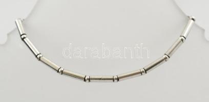 Ezüst(Ag) hengerszemes karkötő, jelzett, h: 17 cm, nettó: 4,8 g