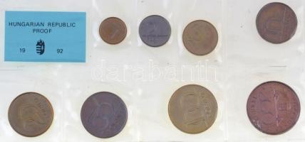 1992. 1Ft-200Ft (8xklf) érmés forgalmi sor lezárt fóliatokban T:PP 1992. 1 Forint - 200 Forint (8xdiff) coin set in seales plastic case C:PP Adamo FO25.2