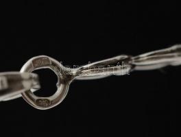 Ezüst(Ag) ovális szemű nyaklánc, jelzett / Silver necklace, h: 45,5 cm, nettó: 4,8 g