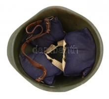 1963 Katonai fém sisak, belső párnákkal és bőr szíjjal,  jelzett,  24×27 cm