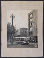 cca 1960 Ikarus 620 fotó, Autobuszüzem Propagandacsoport, kartonlapra ragasztva, a kartonlap foltos, 29x24 cm.