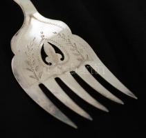 Angol villa és halkés készlet, ezüstözött alpakka, elefántcsont  nyéllel, jelzett, eredeti dobozában...