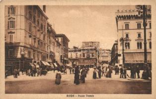 Rome, Roma; Piazza Venezia / square, café, bar (EK)