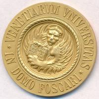 Olaszország DN Venetiarvm Vniversitas In Domo Foscari a Velencei Ca Foscari Egyetem aranyozott, jelzett Ag emlékérme (11,45g/0.800/30mm) T:1,1- Italy ND Venetiarvm Vniversitas In Domo Foscari gold plated, hallmarked Ag commemorativ medal of the Ca Foscari University of Venice (11,45g/0.800/30mm) C:UNC,AU