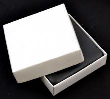 LED elemlámpa, eredeti dobozában, elemmel, szíjjal. h: 10 cm