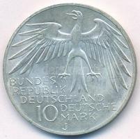 NSZK 1972J 10M Ag "Müncheni Olimpia" T:1-
FRG 1972J 10 Mark Ag "Münich Olympics&quot...