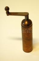 Töltényhüvelyből készített daráló