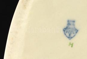 Zsolnay búgócsigás kisfiú, kézzel festett, jelzett, apró kopásnyomokkal, m: 12,5 cm