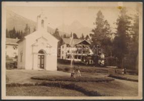cca 1880 Tátrafüredi lakházak, keményhátú fotó, Divald K. műterméből, hátulján feliratozva, 11,5×16,5 cm