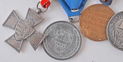 1898. "Jubileumi Emlékérem Polgári Alkalmazottak Számára" Br kitüntetés mellszalaggal + 19...