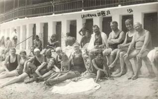 1927 Lovran, Laurana; bathing people, photo