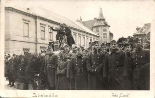 1941 Szabadka, Subotica; bevonulás, katonák kamerával / entry of the Hungarian troops, soldiers with camera, Foto Coral, So. Stpl