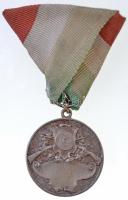 1939. "Kiskörös MOVE (Magyar Országos Véderő Egylet)" fém érem mellszalagon, "FÜSTI Ö...