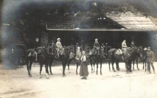 1917 Bad Vellach bei Kappel; horse riding school, photo