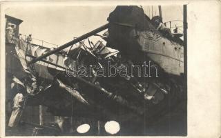 SMS Csepel, osztrák-magyar haditengerészet Tátra osztályú rombolójának a roncsai / K.u.K. Kriegsmarine, damaged SMS Csepel, photo