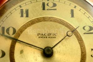 cca 1920 Pacific svájci dupla fedelű 14 K arany zsebóra, La Heutte jelzett szerkezettel, másodpercmu...