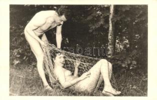 4 db régi erotikus és pornográf fotó képeslap / 4 pre-1945 erotic and pornographic photo postcards
