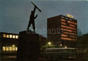 11 db MODERN magyar szocialista emlékmű / 11 modern Hungarian socialist monuments