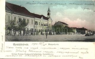 Gyulafehérvár, Karlsburg, Alba Iulia; Hunyady tér, Hotel Elisabeth szálloda, Schäser Ferenc kiadása / square, hotel (EK)