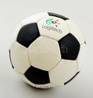 Futball labda, kézzel varrott bőr, 5-ös méret. Hibátlan állapotban.