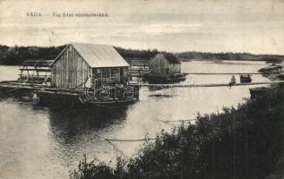 Vága, Váhovce; Vág folyó vízimalmokkal, Fotograf Adolf Brunner / riverside, water mills (Rb)