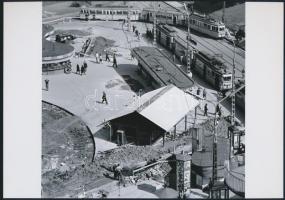 cca 1968 Budapest, Moszkva tér, 2 db korabeli vintage negatívról készült mai nagyítás, 25x18 cm