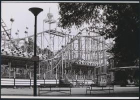 cca 1969 Budapesti vidámpark, hullámvasút, 4 db korabeli vintage negatívról készült mai nagyítás, 18...