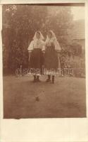 1918 Felsőbodok, Horné Obdokovce; Menyecskék / young wives, Hungarian folklore, photo (EK)