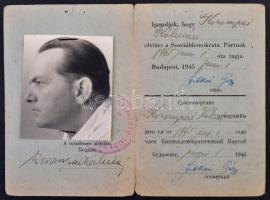 1945 Szociáldemokrata Párt fényképes tagsági igazolványa, kis szakadással. 12x8 cm