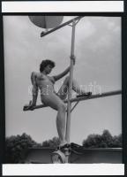 cca 1974 Három lány, három története, 3 db szolidan erotikus fénykép, vintage negatívról készült mai...