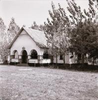 cca 1968 Kecskeméti városképek, épületek, életképek, Medgyesi László 13 db vintage negatív felvétele...