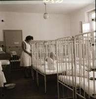 cca 1968 Kecskeméti városképek, épületek, életképek, Medgyesi László 13 db vintage negatív felvétele...