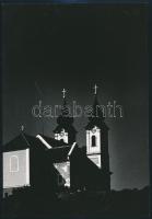 cca 1972 Gebhardt György (1910-1993): Tihanyi tornyok, feliratozott vintage fotóművészeti alkotás a szerző hagyatékából, 24x16,5 cm