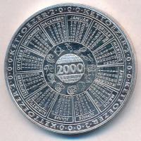 2000. &quot;Naptárérem&quot; fém emlékérem, hátoldalán Pesterzsébet címerével, műanyag tokban (42mm) T:1(PP) patina