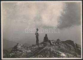 cca 1910-1915 Magas-Tátra, Kilátás a Lomnici-csúcsról, Erdélyi Mór felvétele, hátulján feliratozva, 11,5×16 cm / Vysoké Tatry / High Tatras, vintage photo, 11,5×16 cm