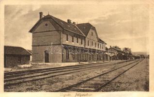 Ungvár, Uzhorod; Vasútállomás / railway station (EK)